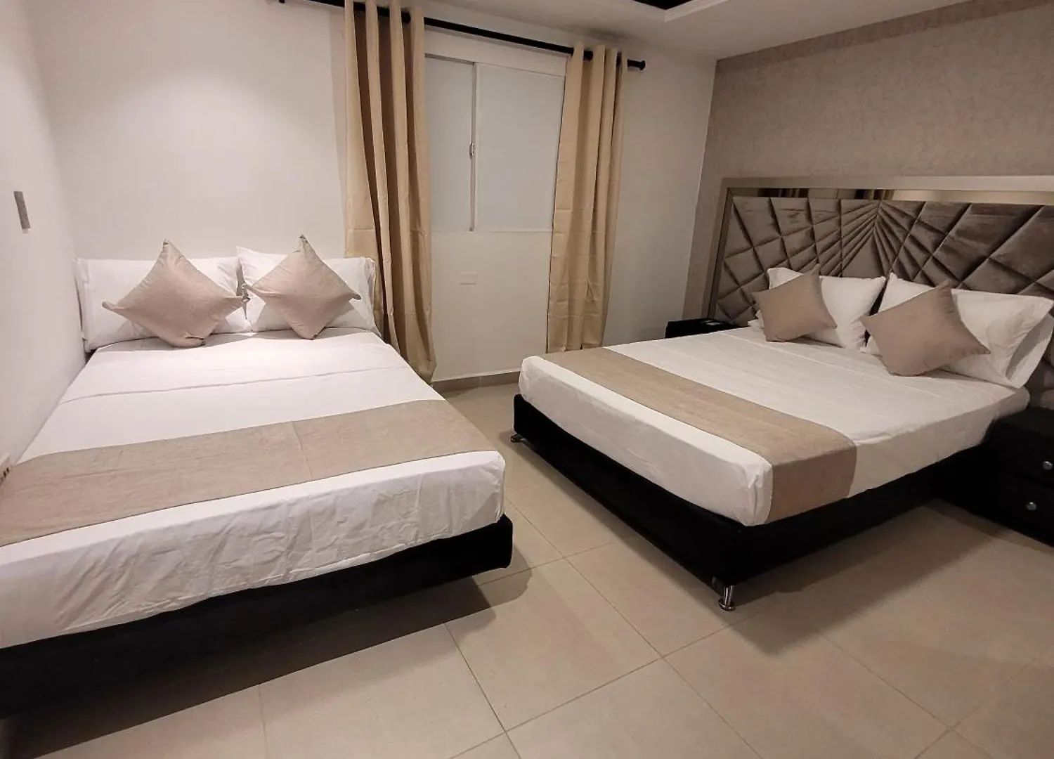 Hotel Med 33 Medellín 3*,