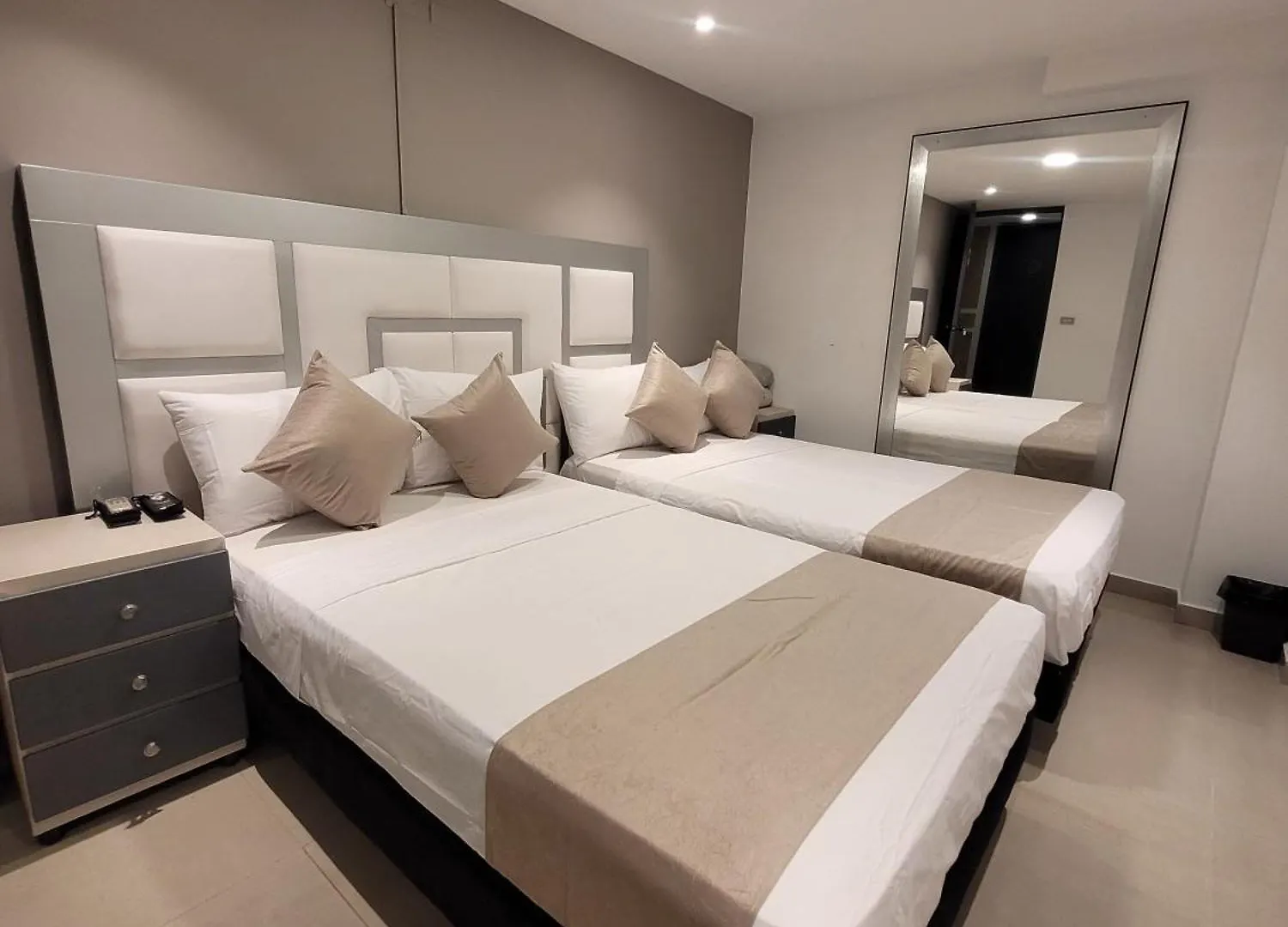 Hotel Med 33 Medellín